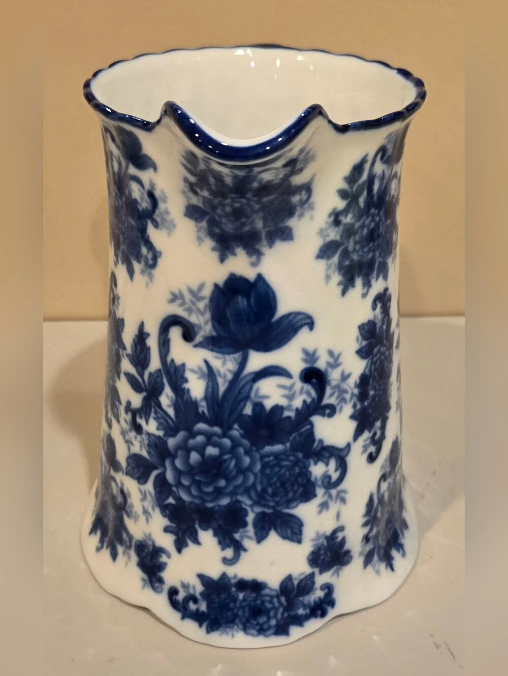 Blue and White Floral Cracker Barrel Porcelaine Pitcher
